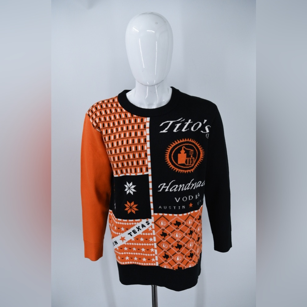 Tito‘s vodka holiday Sweater Size Large